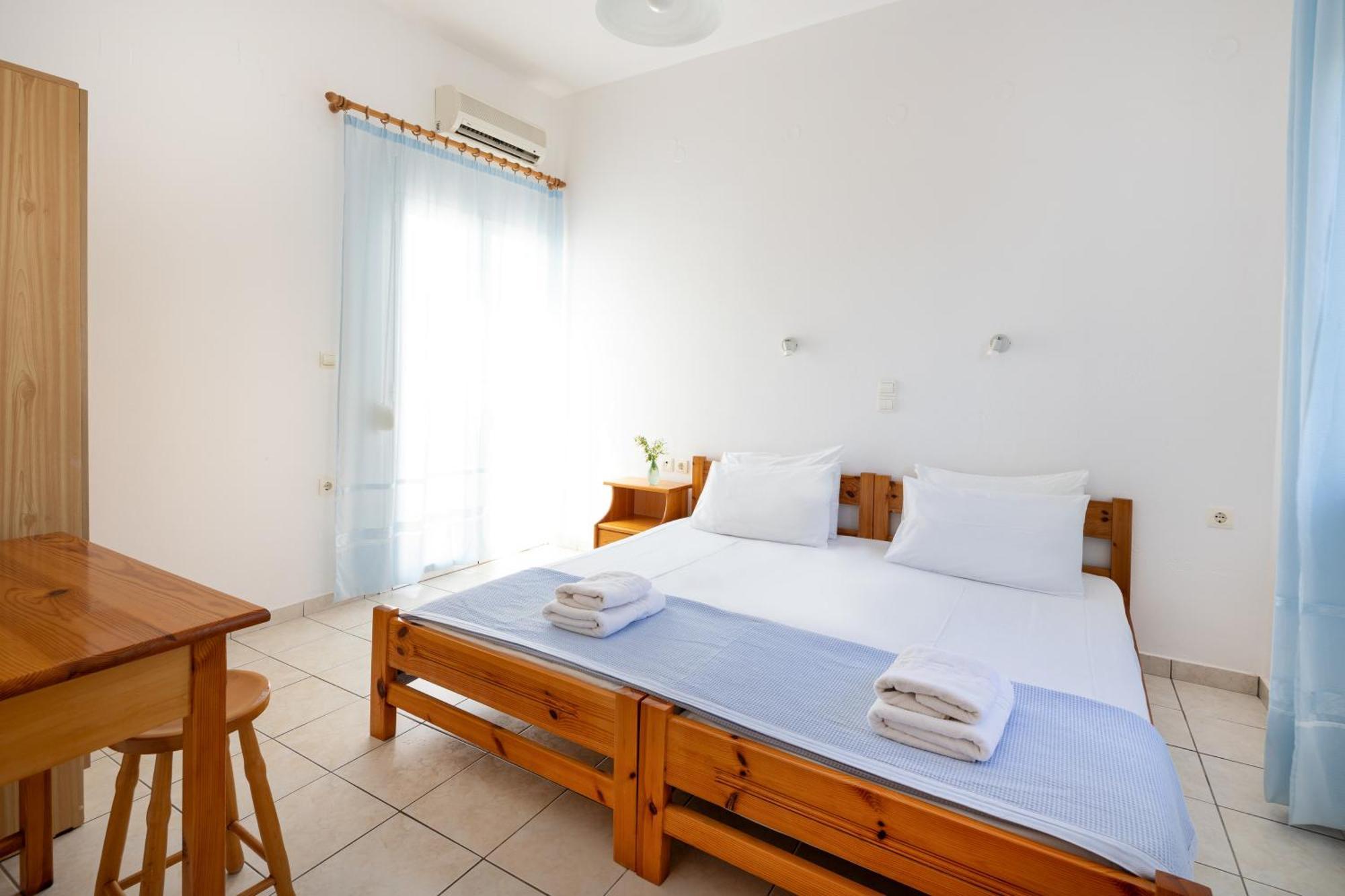 Alexis Apartments Stavrós Dış mekan fotoğraf